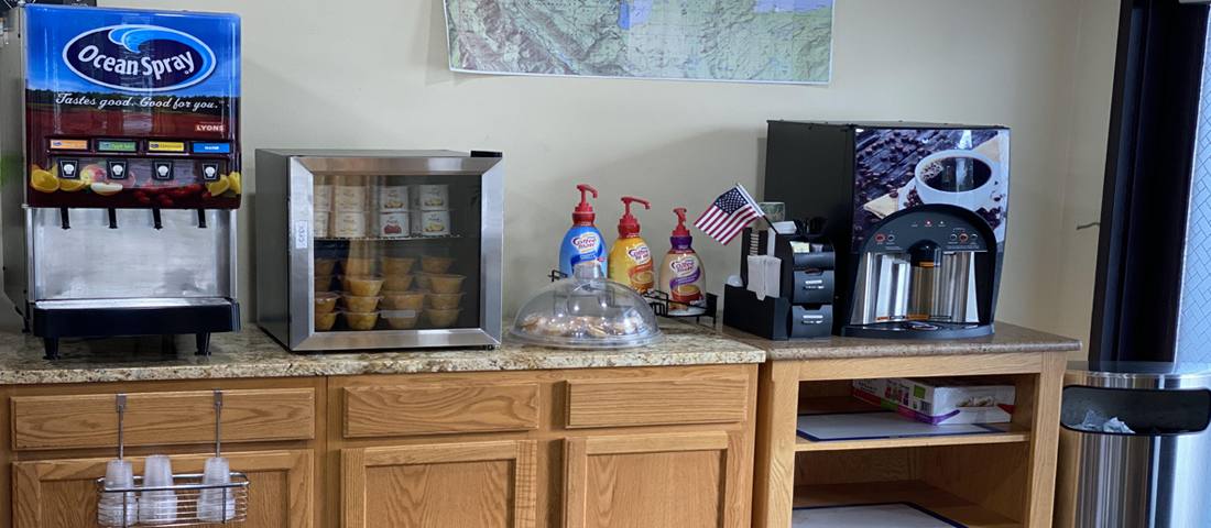 Grab-and-go breakfast area at Oakridge Inn and Suites